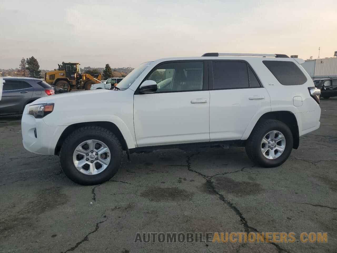 JTEEU5JR0M5233840 TOYOTA 4RUNNER 2021