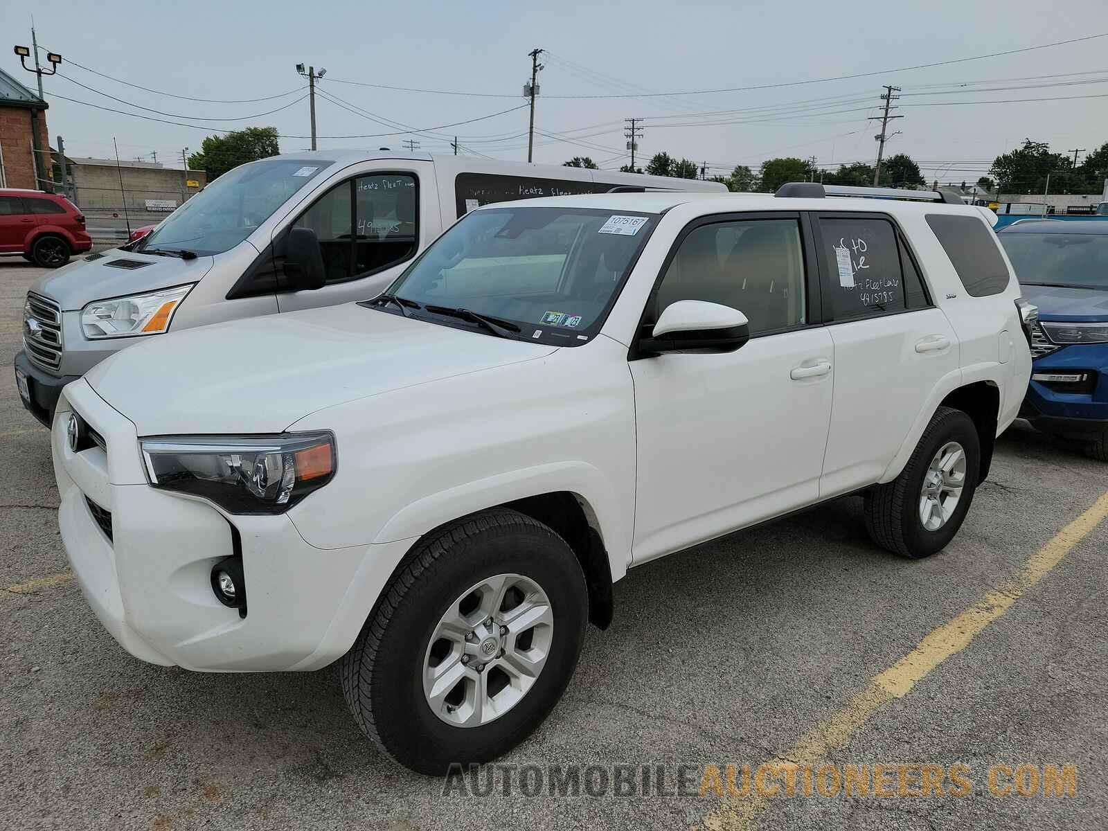 JTEEU5JR1N5267691 Toyota 4Runner 2022