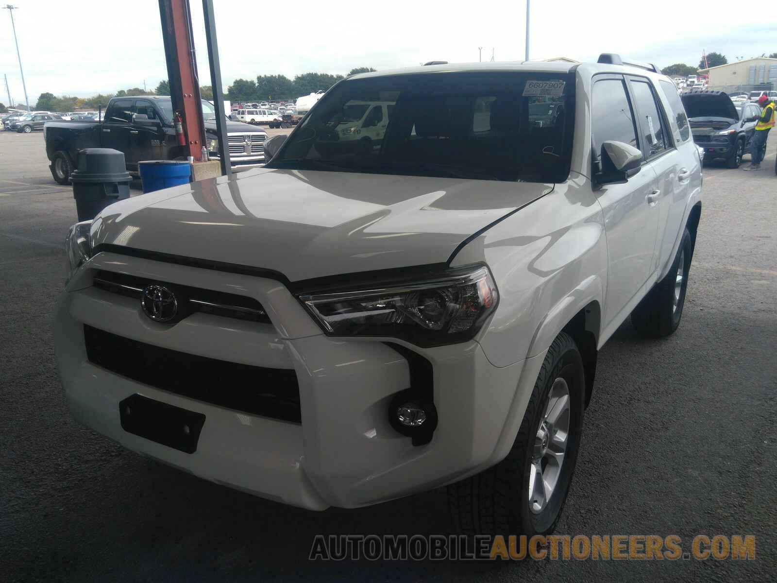 JTEEU5JR2N5271331 Toyota 4Runner SR5 2022