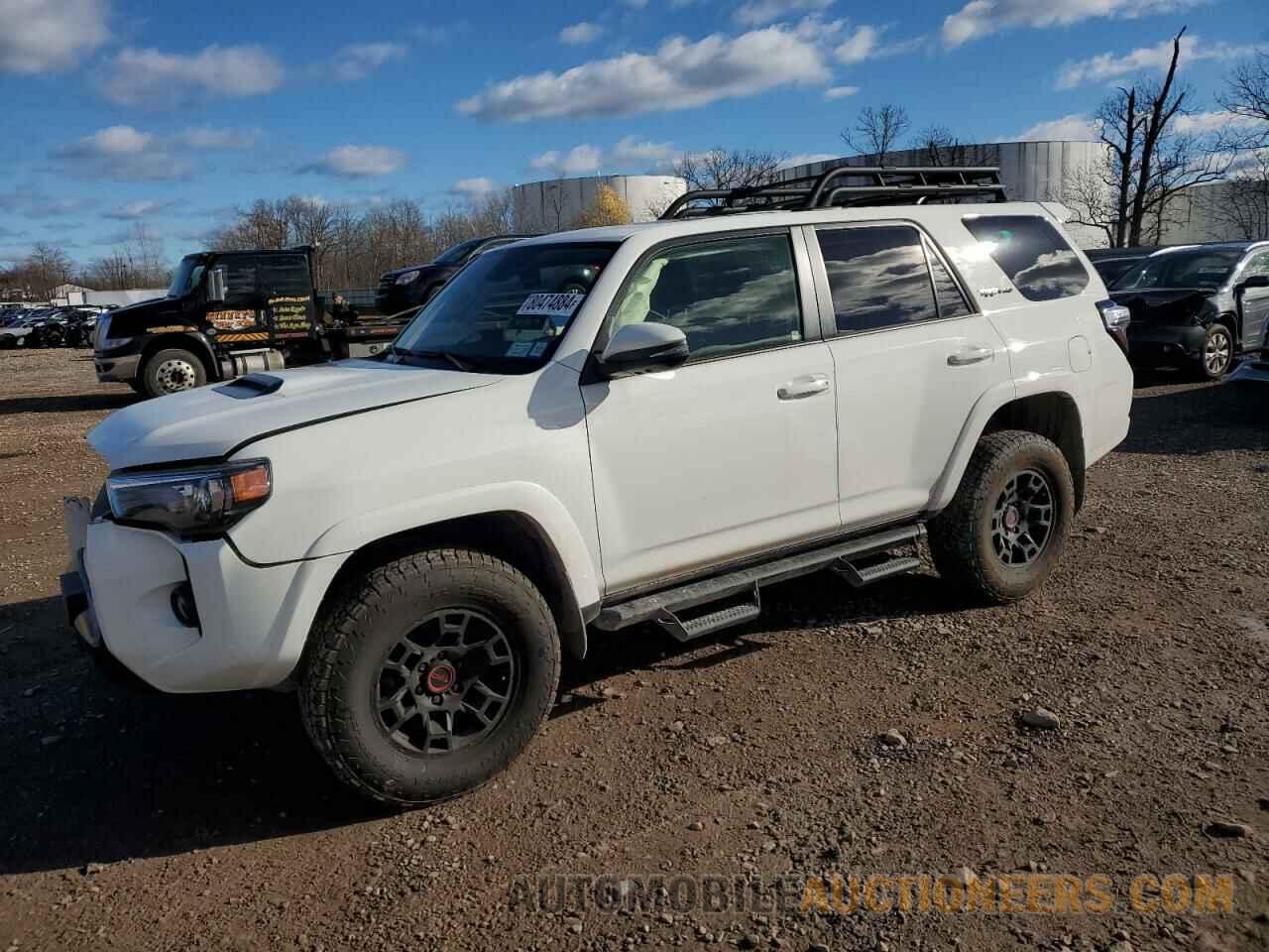 JTELU5JR7P6125477 TOYOTA 4RUNNER SE 2023