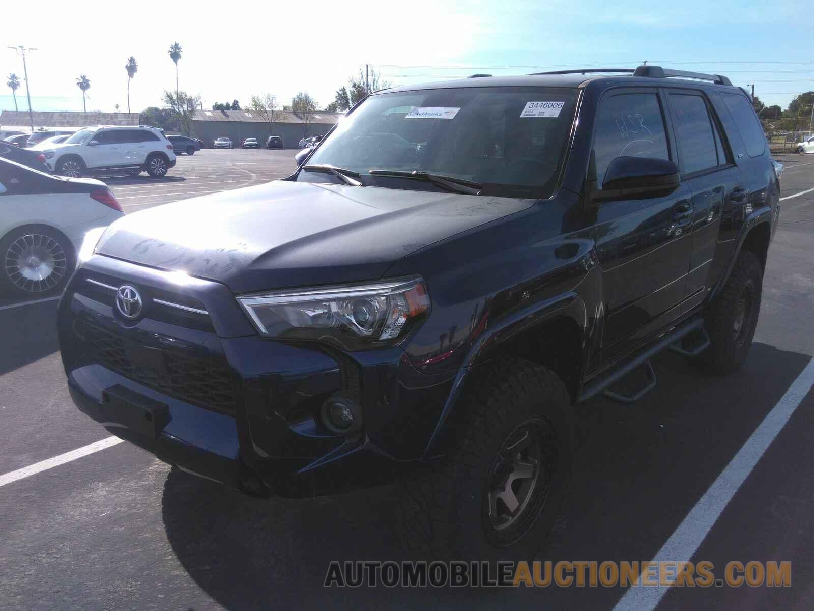 JTEMU5JR3M5915624 Toyota 4Runner 2021