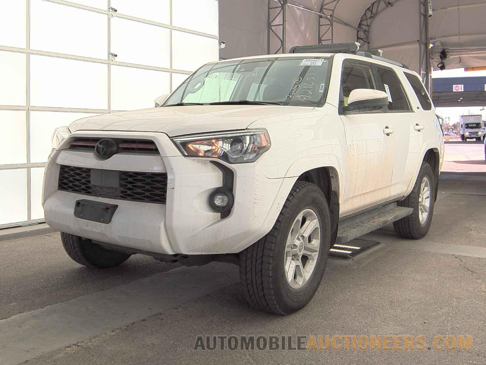 JTEMU5JR3M5921651 Toyota 4Runner 2021