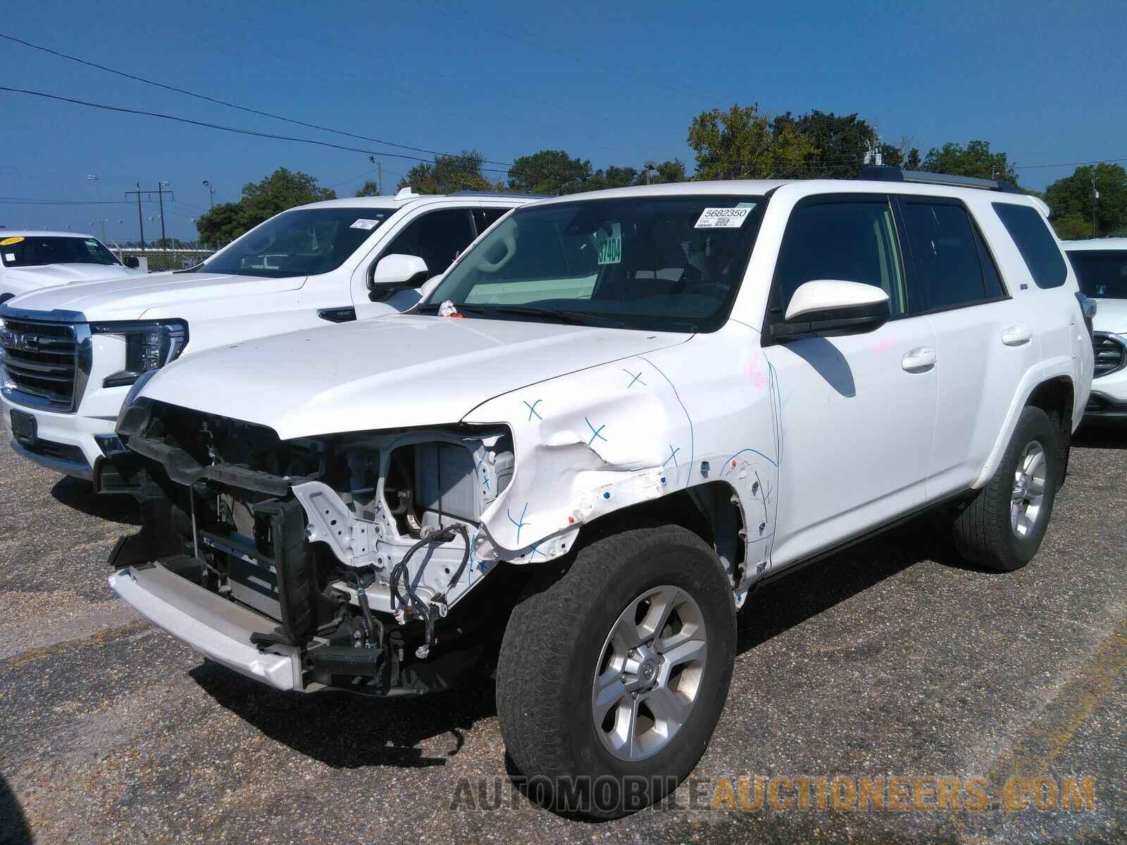 JTEMU5JR3M5950275 Toyota 4Runner SR5 2021