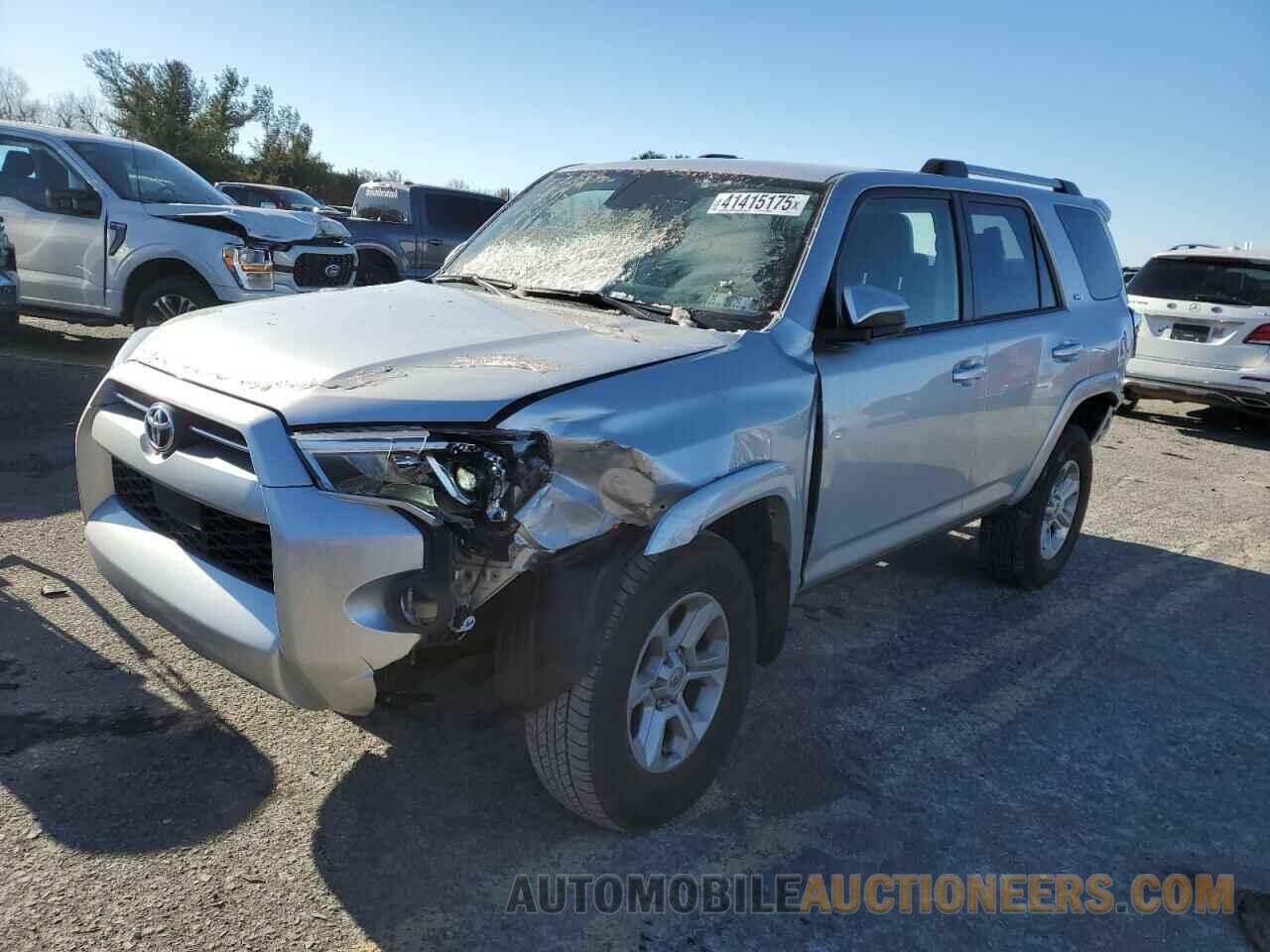 JTEMU5JR5P6138250 TOYOTA 4RUNNER SE 2023