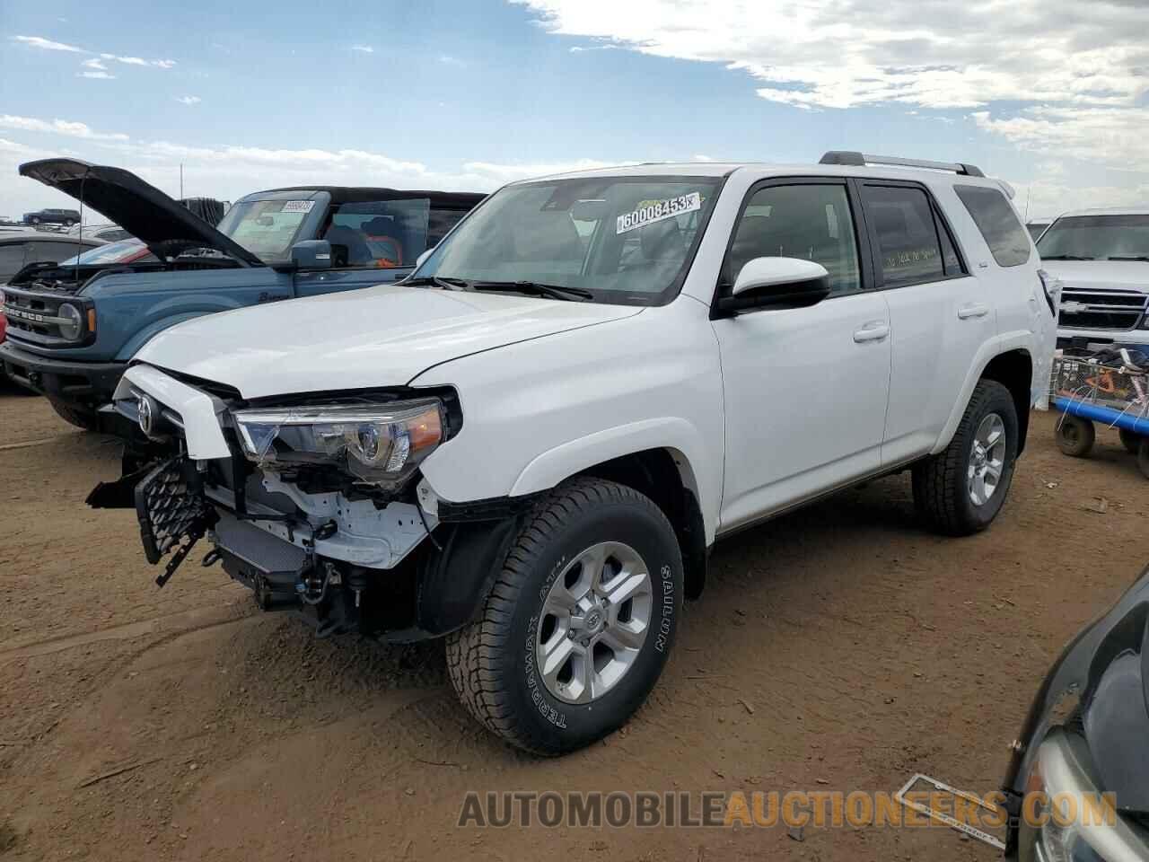 JTEMU5JR8P6143281 TOYOTA 4RUNNER SE 2023