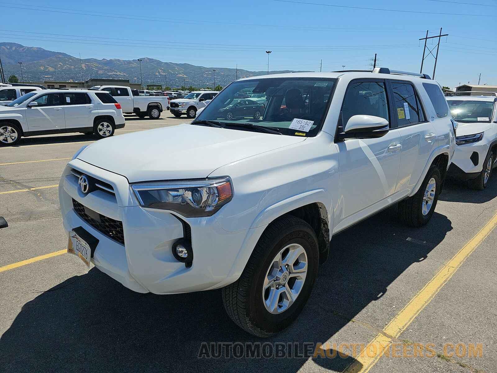 JTENU5JR4R6228092 Toyota 4Runner SR5 2024