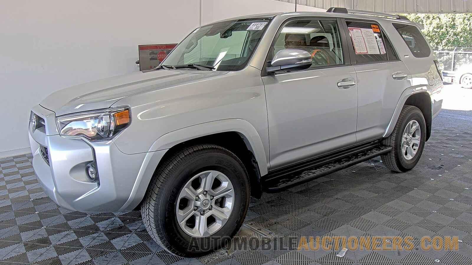 JTENU5JR9N6061576 Toyota 4Runner SR5 2022