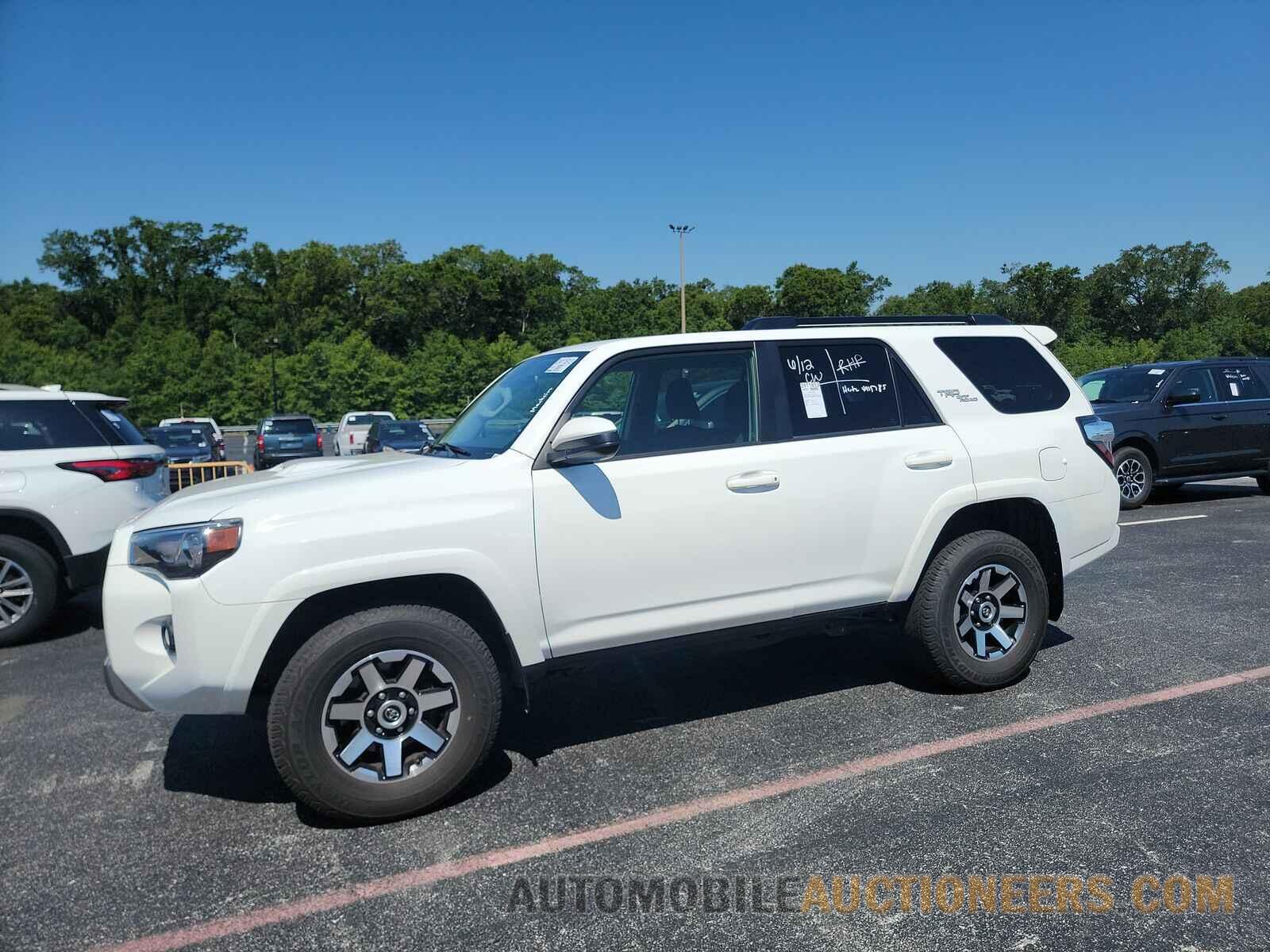 JTEPU5JR2P6124674 Toyota 4Runner 2023