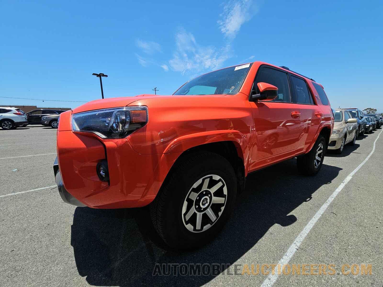 JTEPU5JR8R6217637 Toyota 4Runner 2024