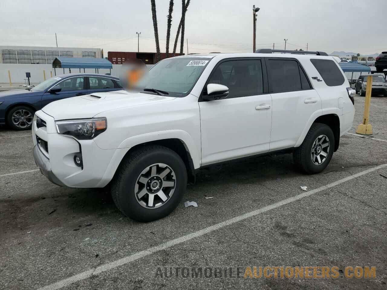 JTERU5JR0P6126836 TOYOTA 4RUNNER SE 2023