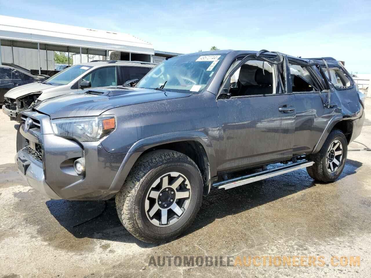 JTERU5JR0P6131650 TOYOTA 4RUNNER SE 2023