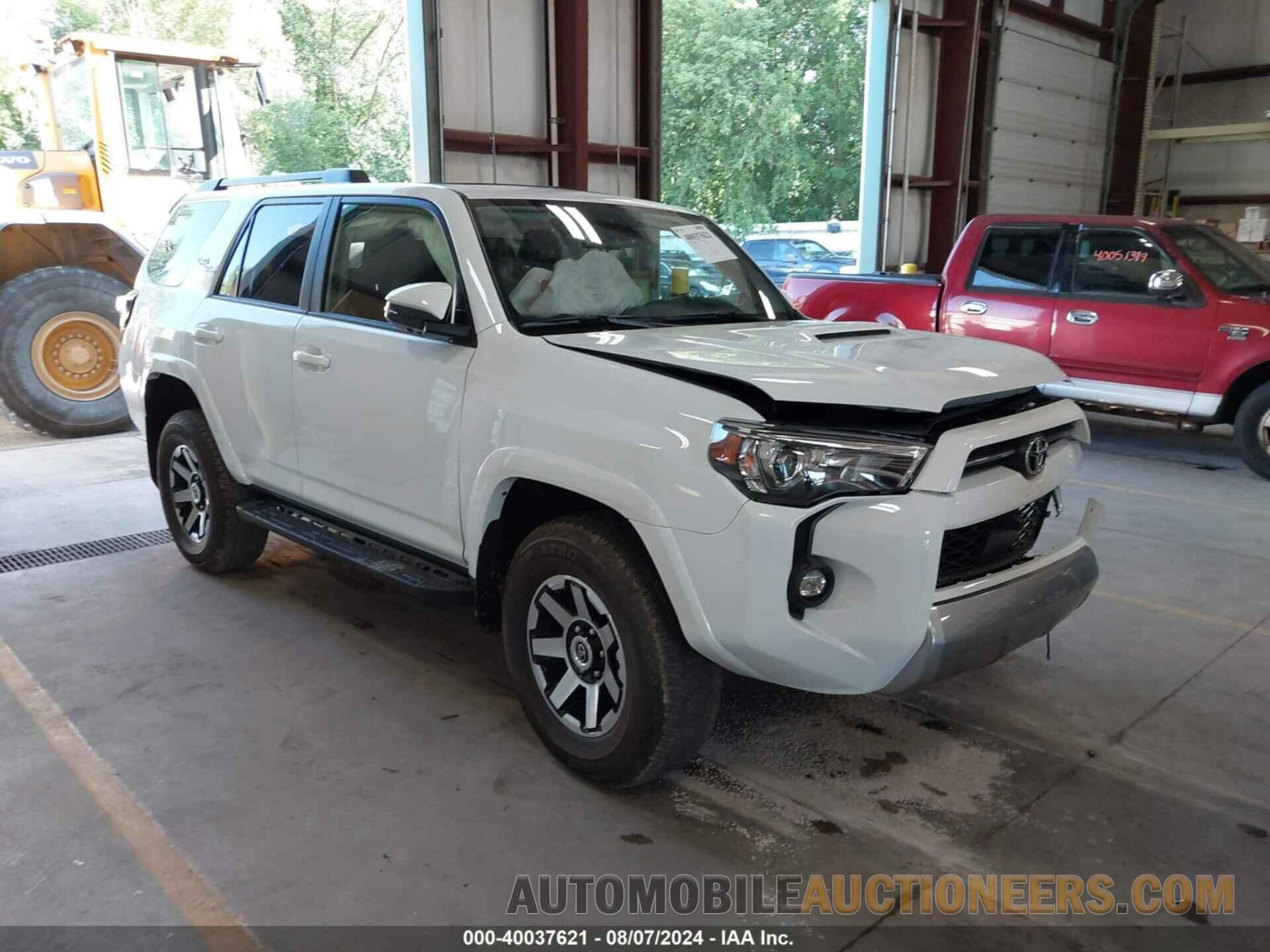 JTERU5JR9R6237176 TOYOTA 4RUNNER 2024