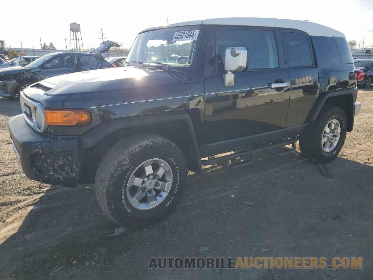 JTEZU4BF7BK011066 TOYOTA FJ CRUISER 2011