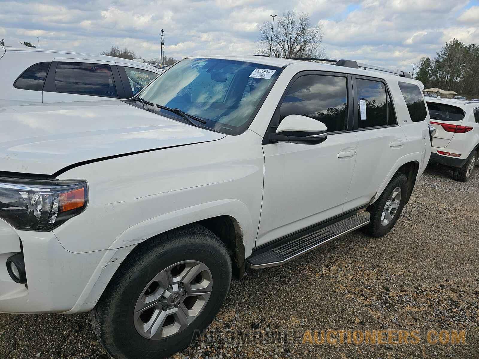 JTEZU5JR0K5211108 Toyota 4Runner SR5 2019