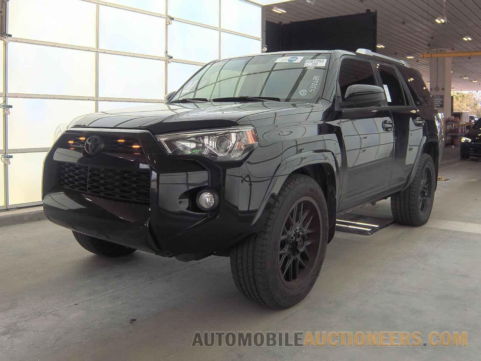 JTEZU5JR2H5161143 Toyota 4Runner 2017