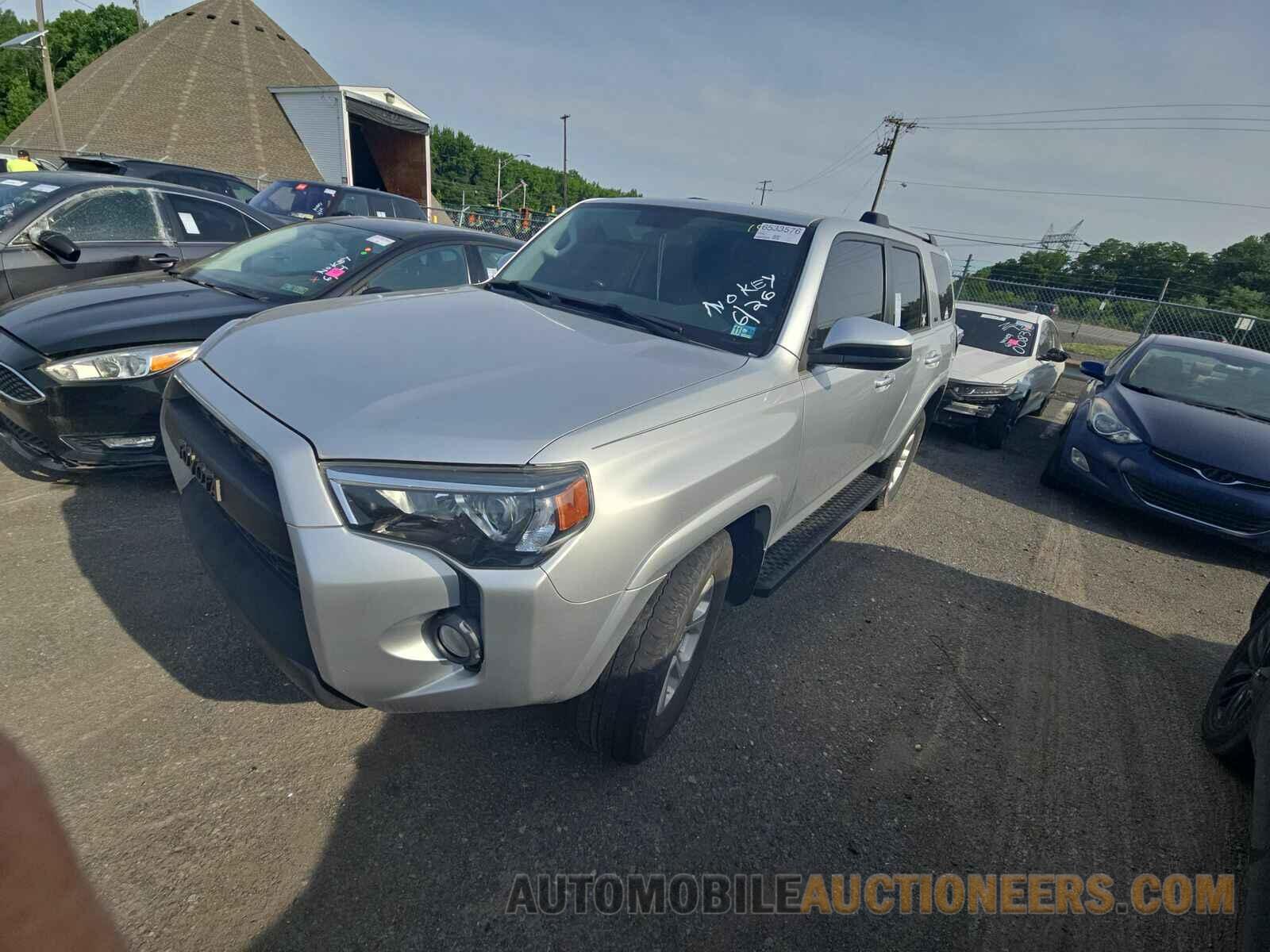 JTEZU5JR2K5192142 Toyota 4Runner 2019