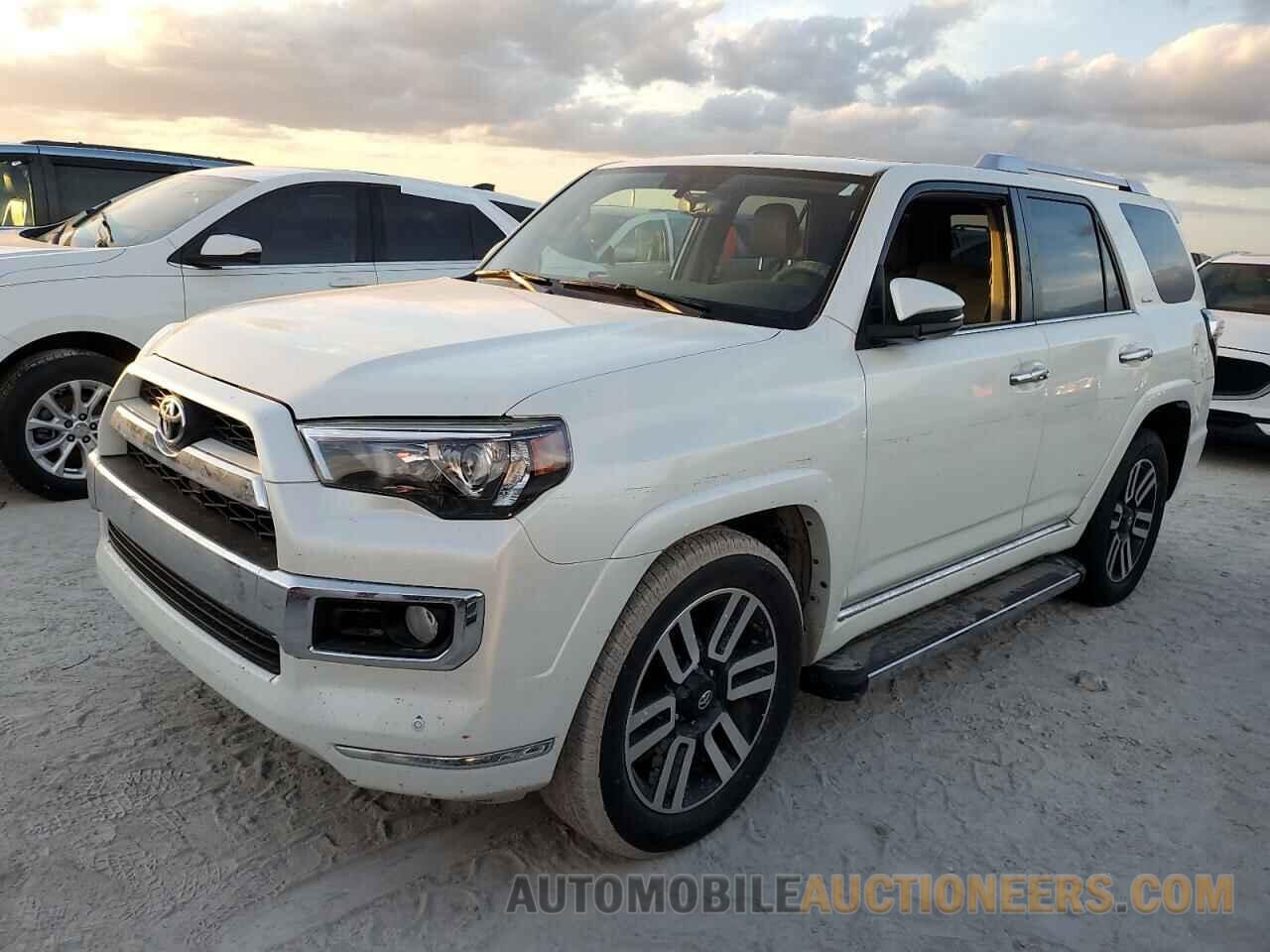 JTEZU5JR3J5173839 TOYOTA 4RUNNER 2018