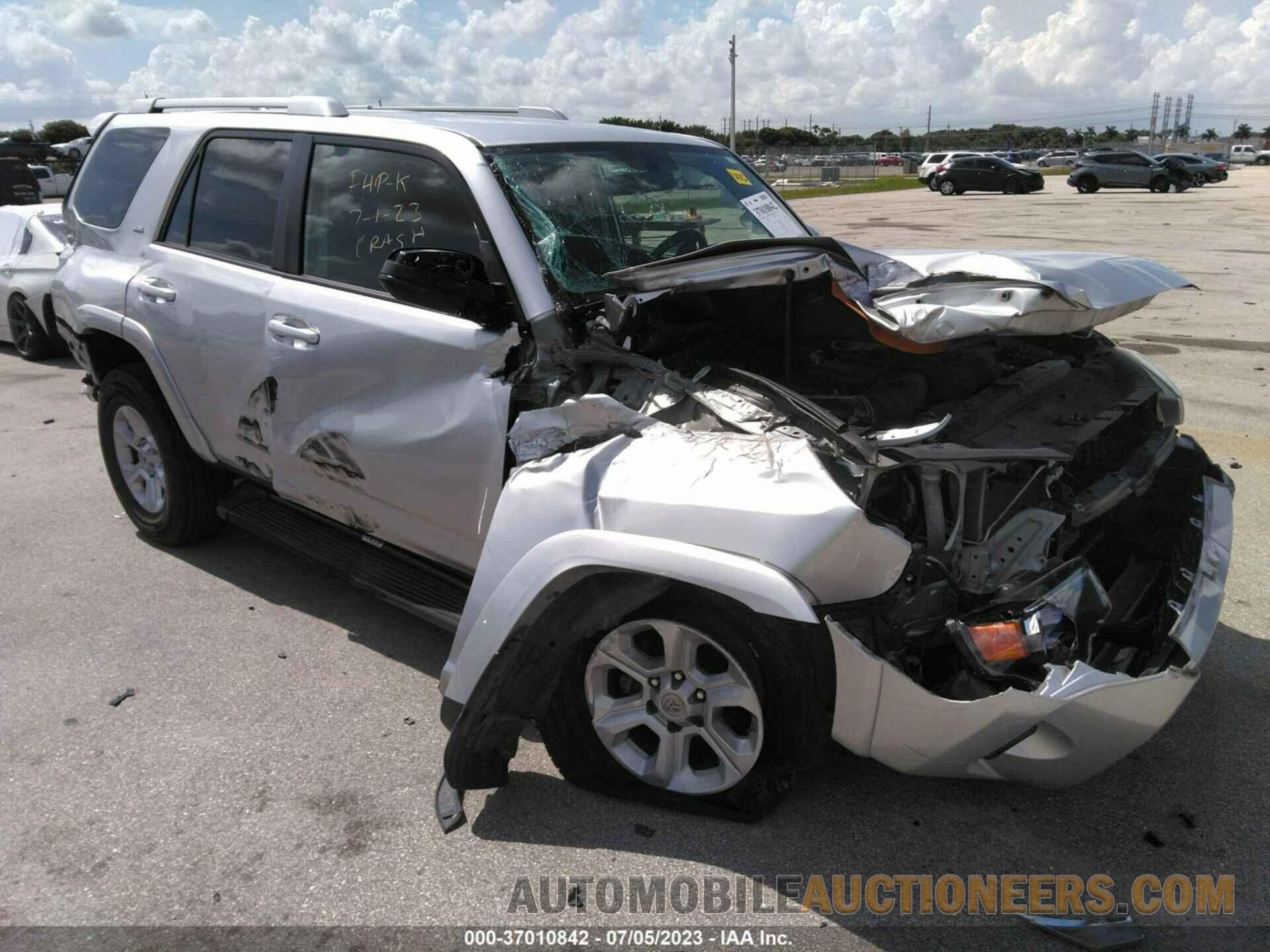 JTEZU5JR6J5170451 TOYOTA 4RUNNER 2018