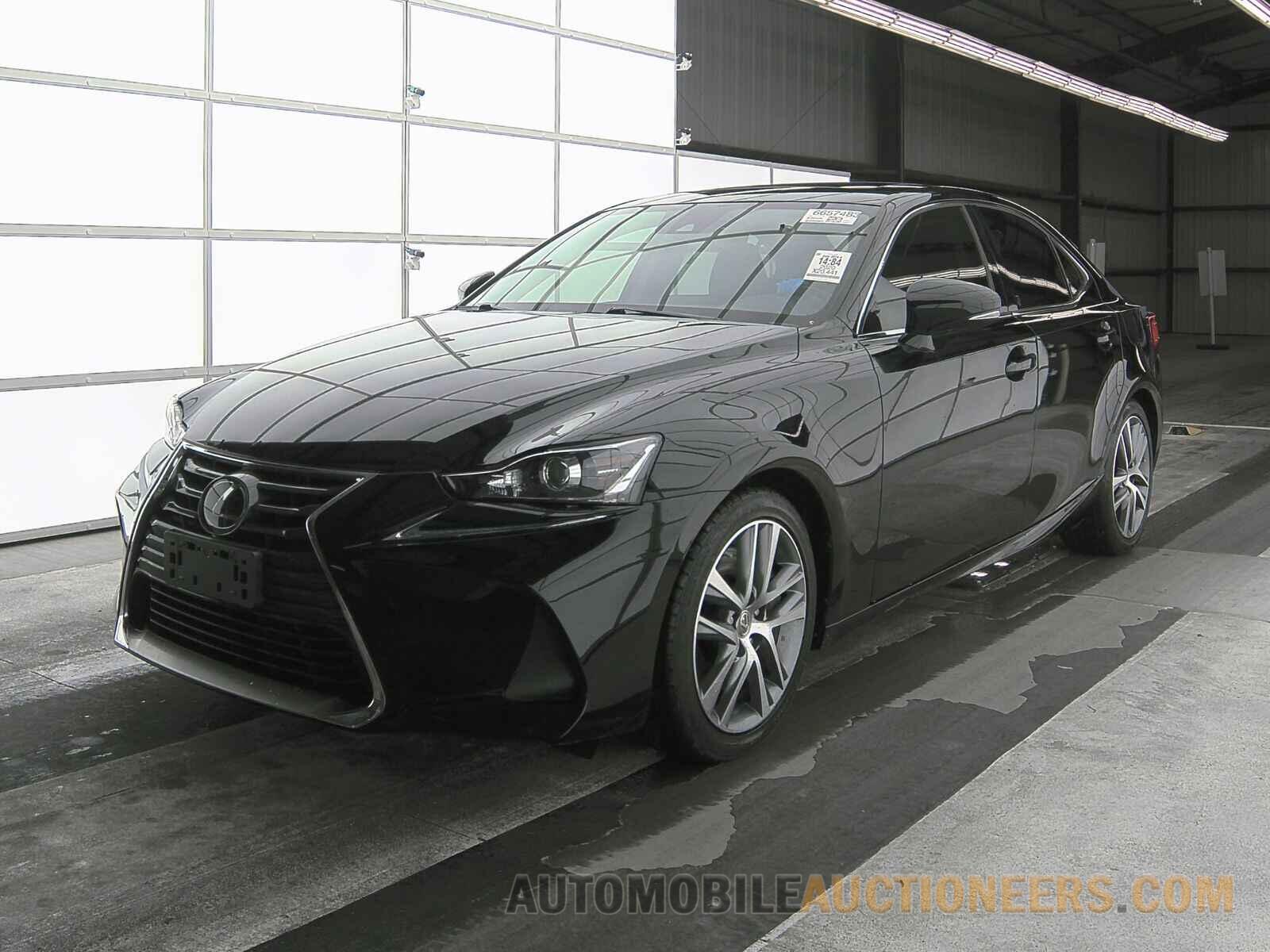 JTHAA1D20L5103749 Lexus IS 2020