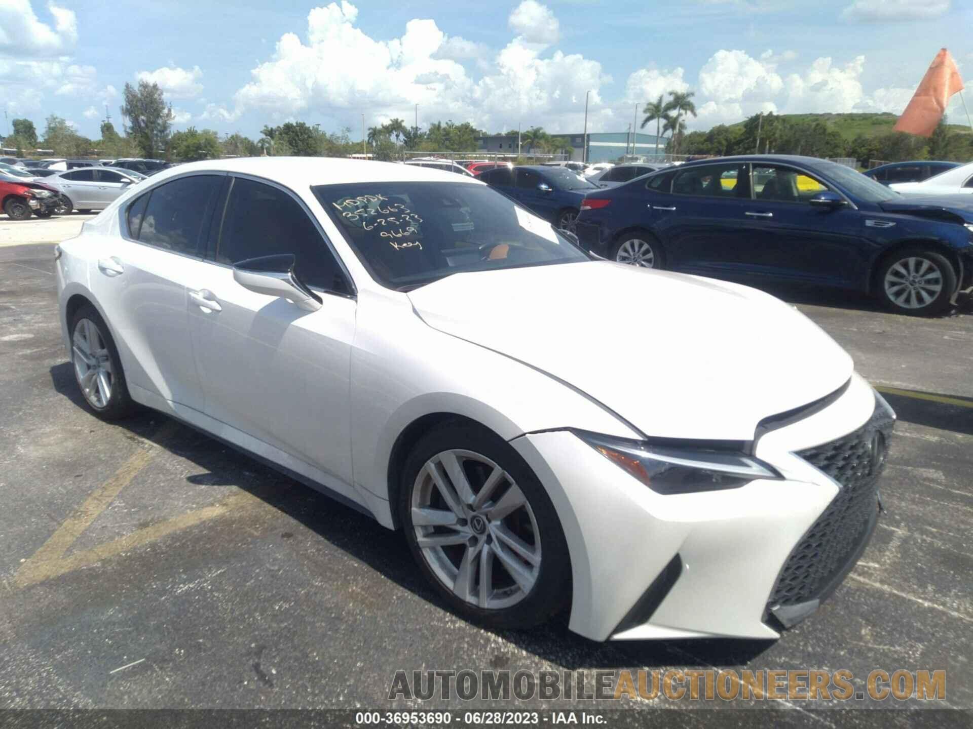 JTHAA1D21N5119669 LEXUS IS 2022