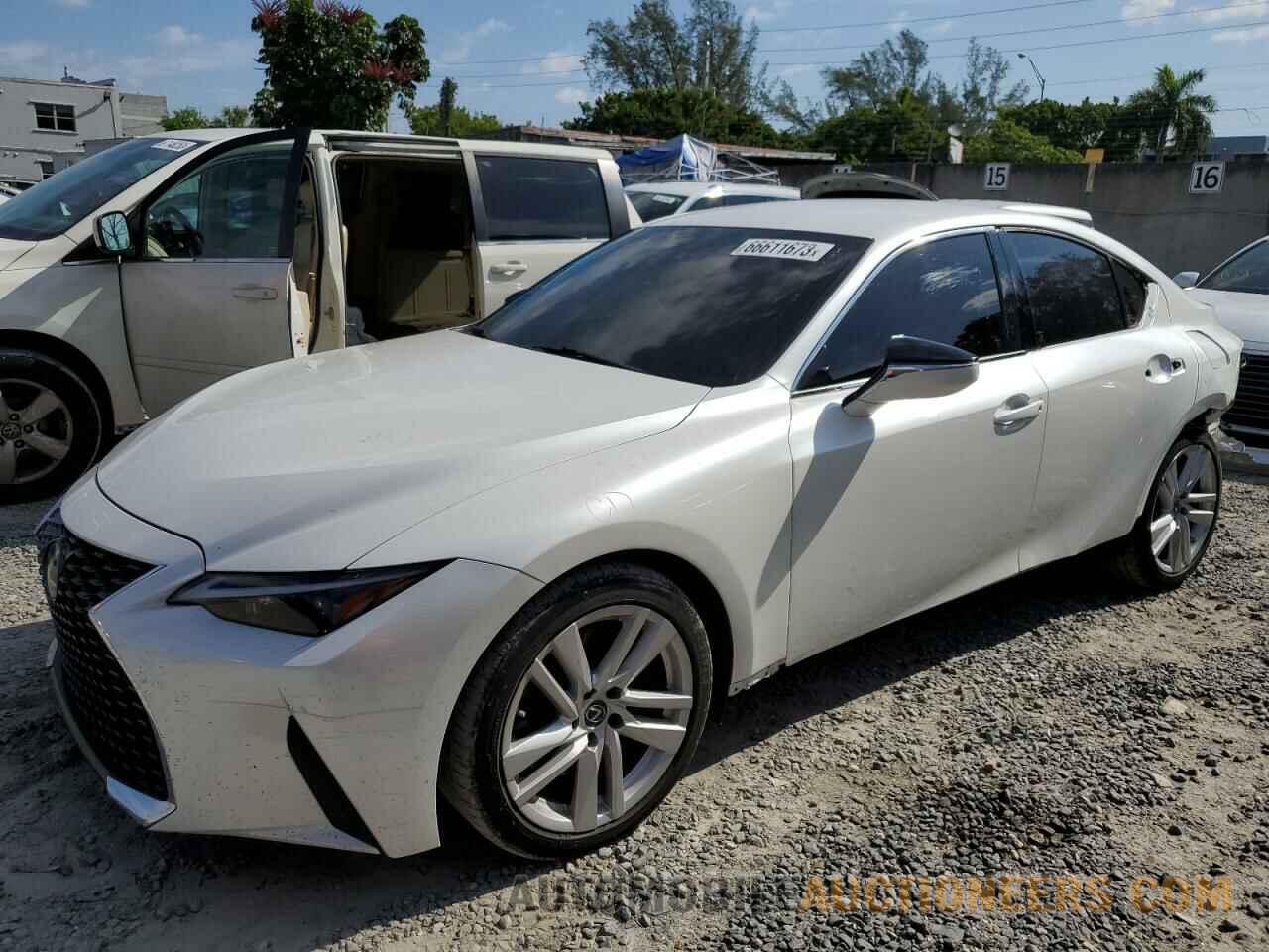 JTHAA1D29M5110958 LEXUS IS 2021