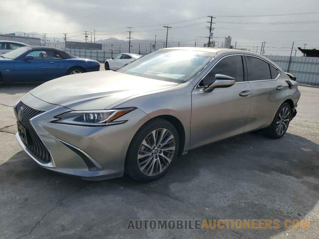 JTHB21B10K2002383 LEXUS ES300 2019