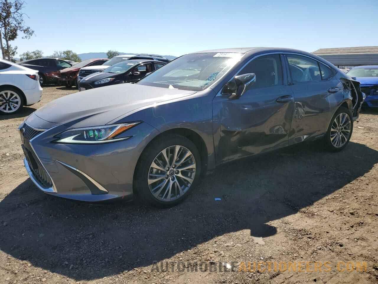 JTHB21B10K2040017 LEXUS ES300 2019