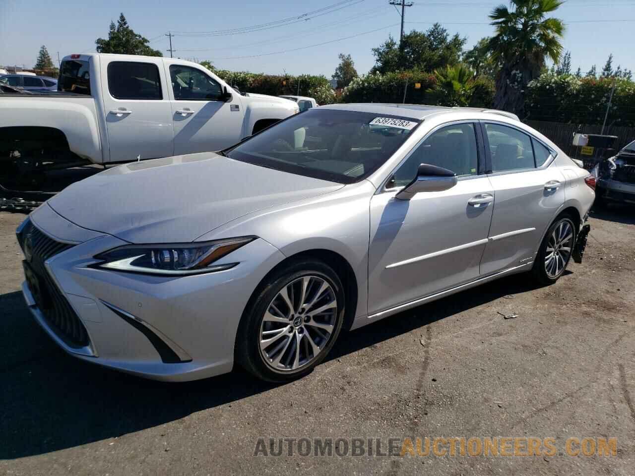 JTHB21B11K2007804 LEXUS ES300 2019