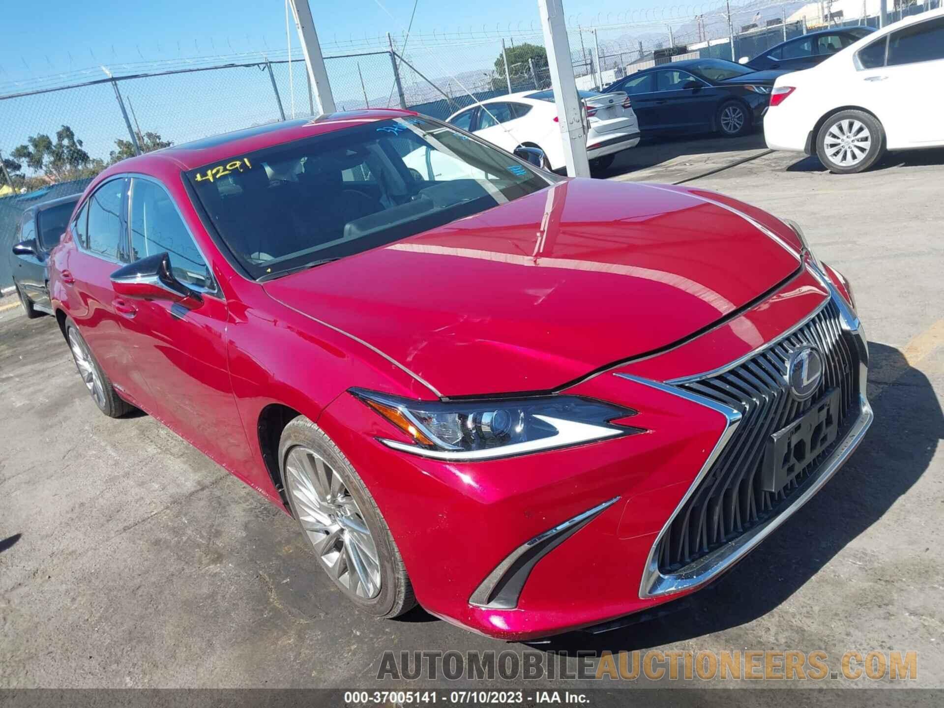 JTHB21B11K2024327 LEXUS ES 2019