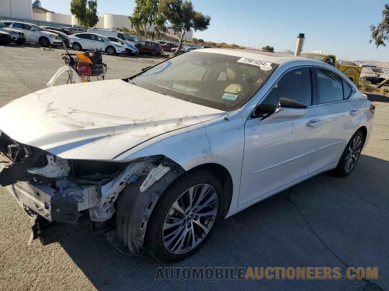 JTHB21B11K2025798 LEXUS ES300 2019