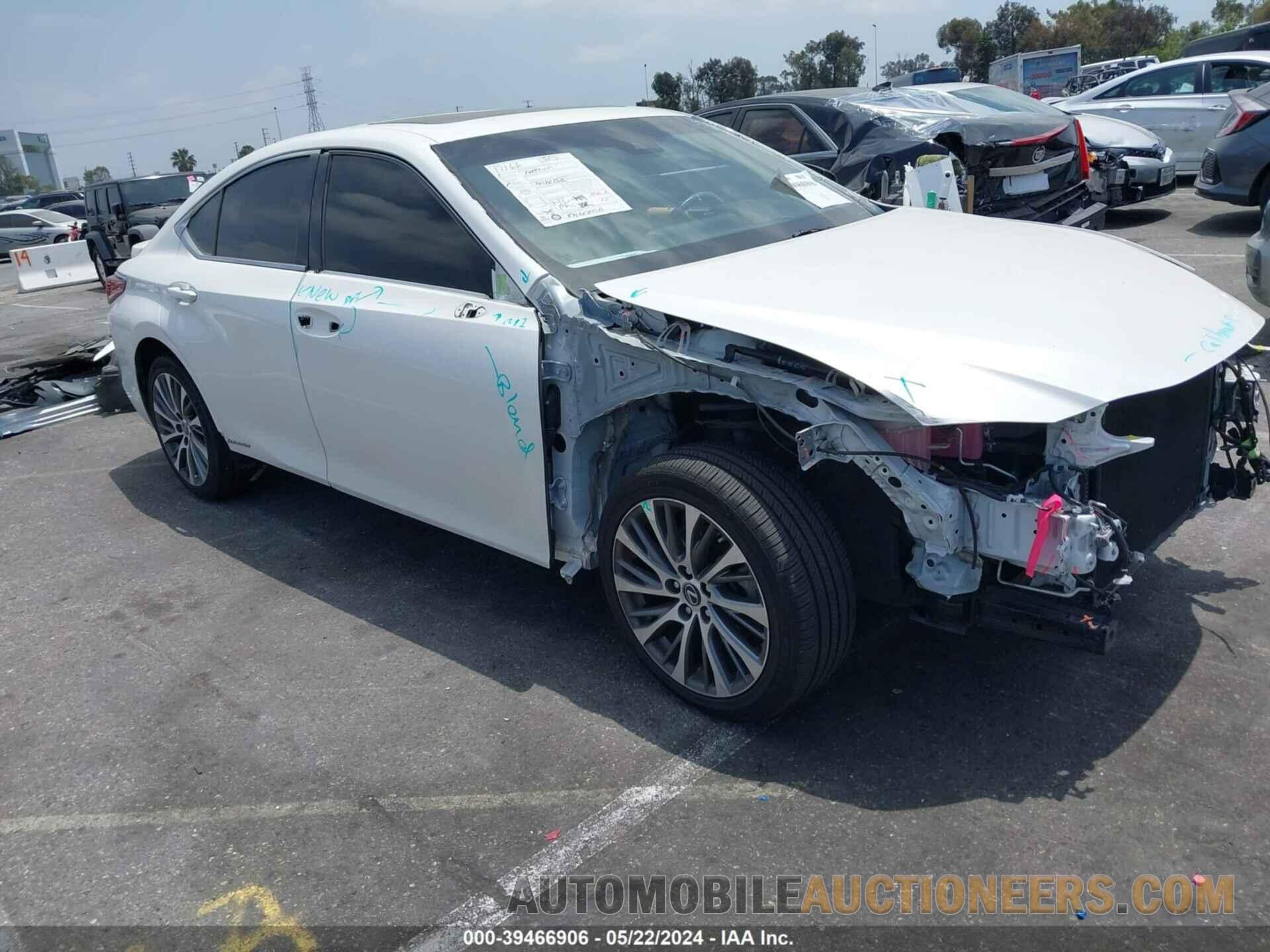 JTHB21B11K2030371 LEXUS ES 2019