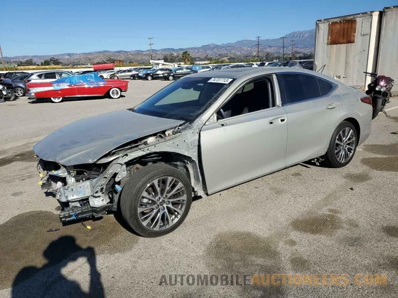 JTHB21B14K2045625 LEXUS ES300 2019