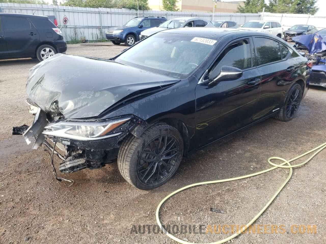 JTHB21B15K2041888 LEXUS ES300 2019