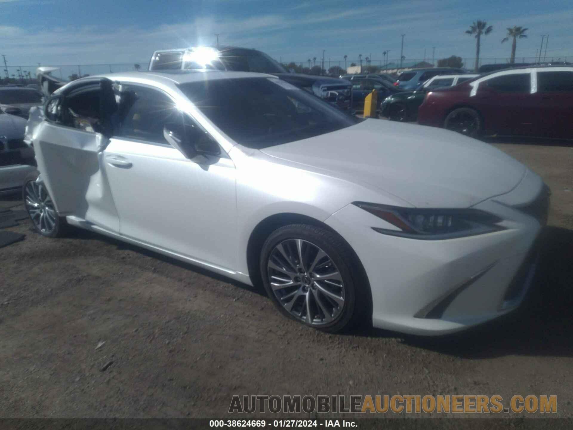 JTHB21B16K2036439 LEXUS ES 300H 2019