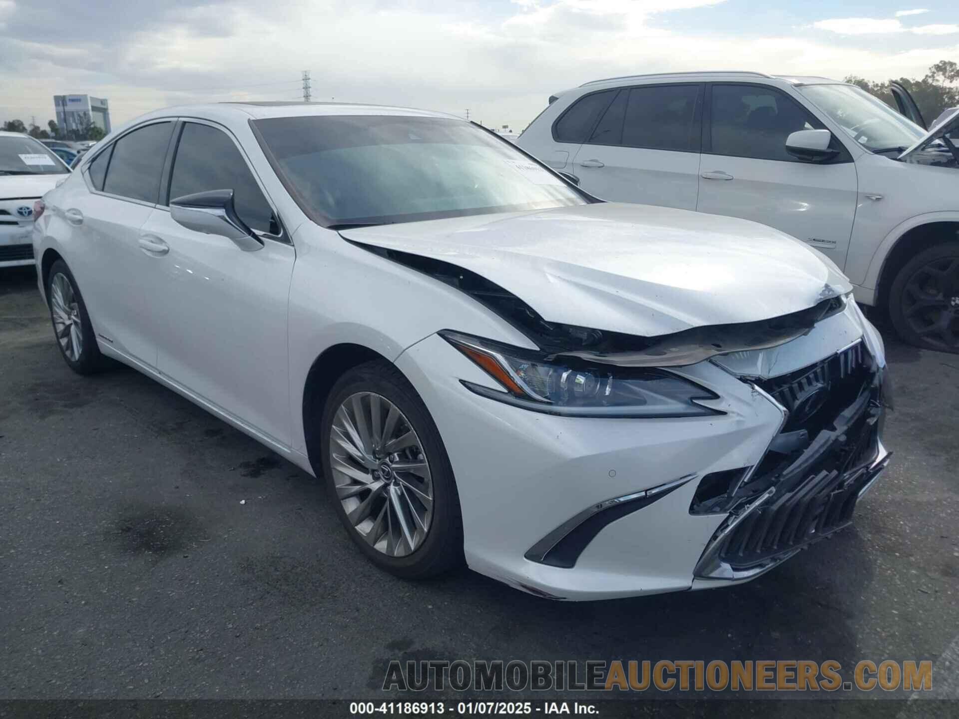 JTHB21B17K2042654 LEXUS ES 300H 2019