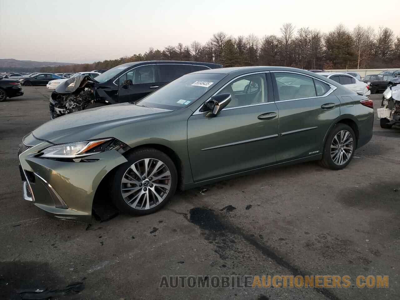 JTHB21B18K2022803 LEXUS ES300 2019