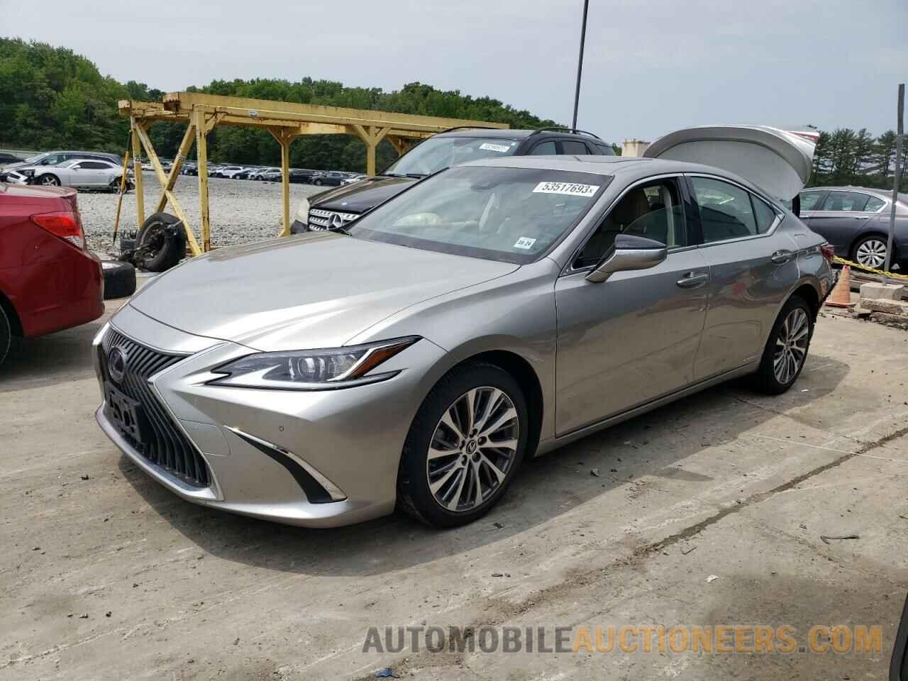 JTHB21B1XK2034810 LEXUS ES300 2019