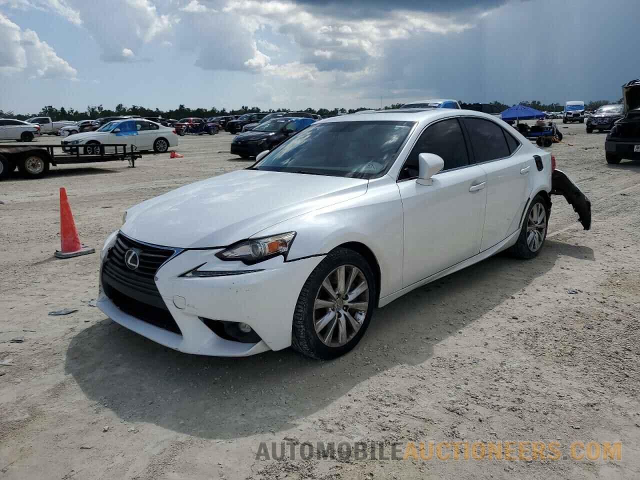 JTHBA1D20G5024382 LEXUS IS 2016