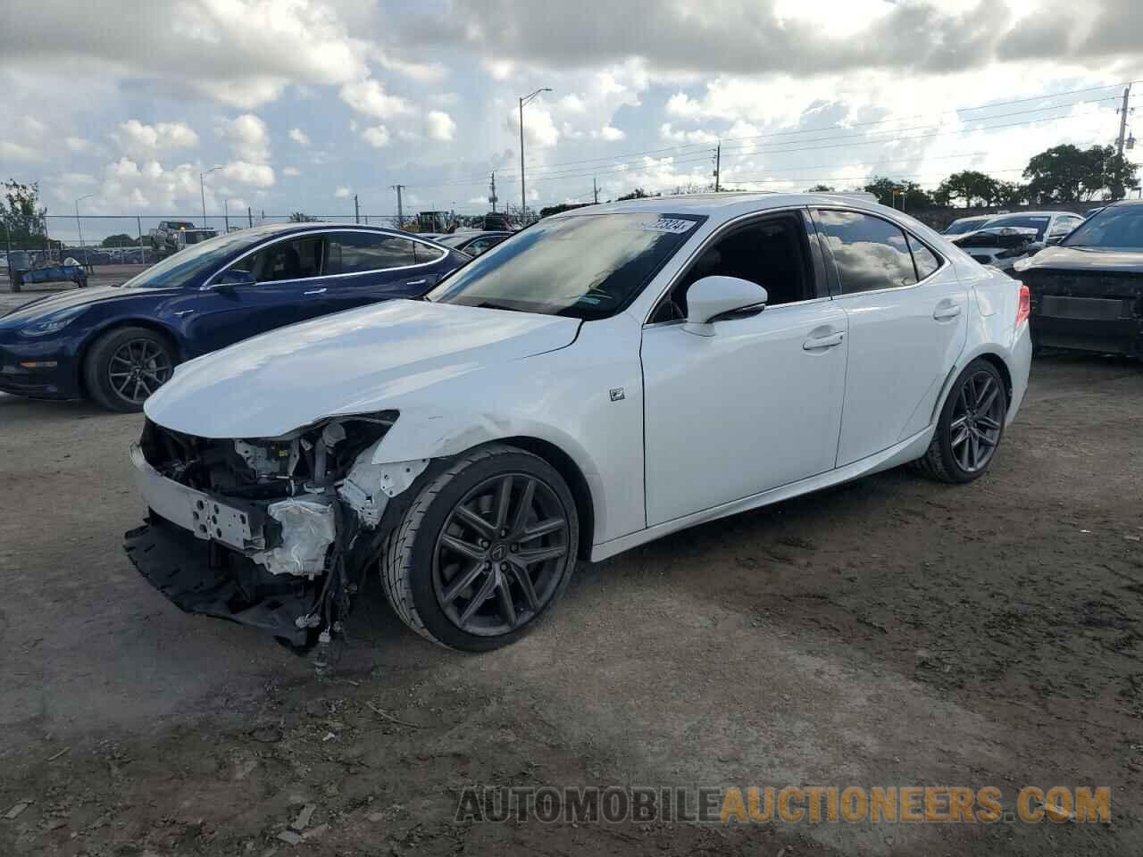 JTHBA1D20J5067787 LEXUS IS 2018