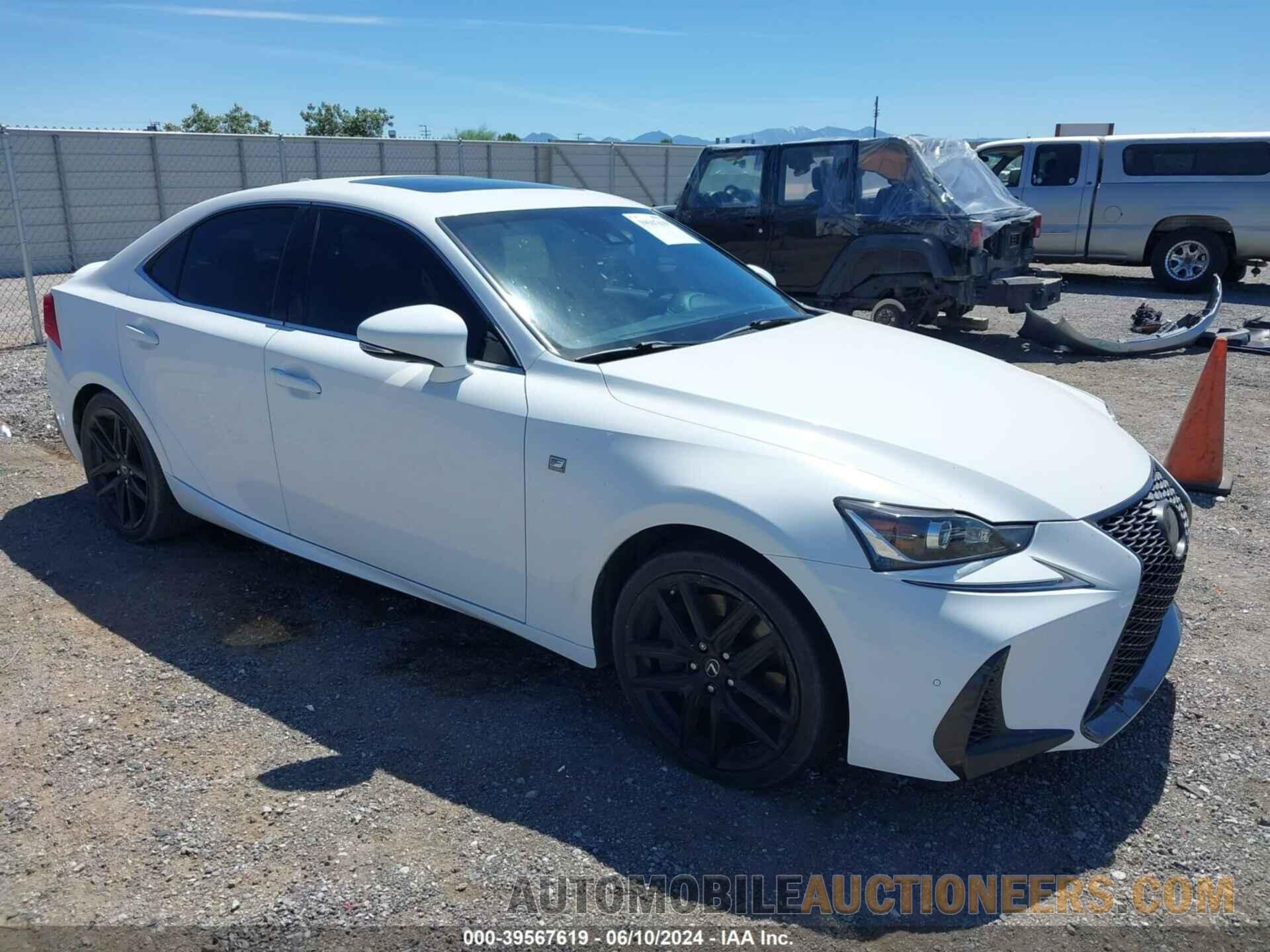 JTHBA1D20J5074013 LEXUS IS 300 2018