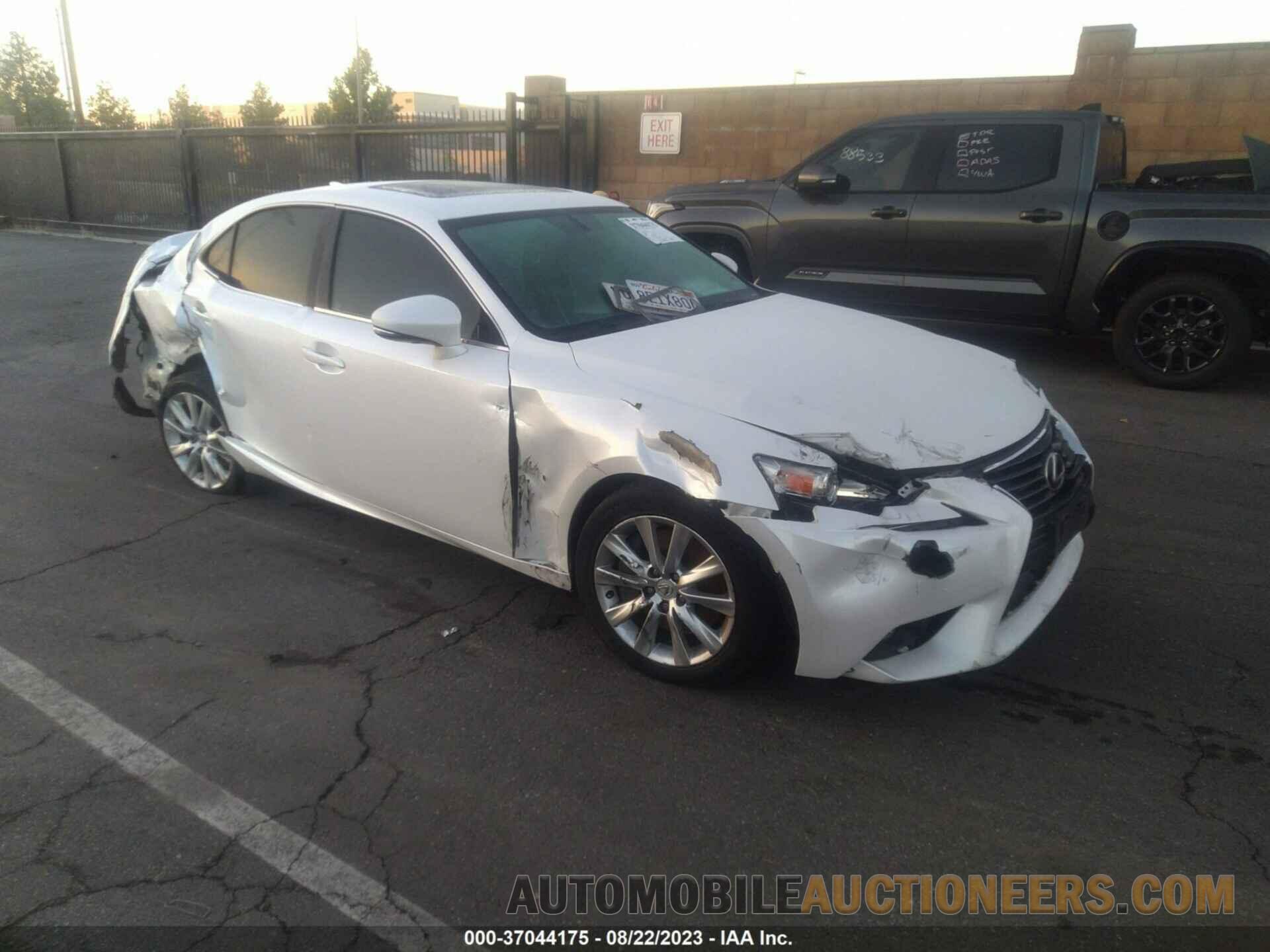 JTHBA1D21G5007011 LEXUS IS 200T 2016