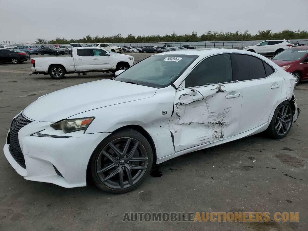 JTHBA1D21G5038288 LEXUS IS 2016