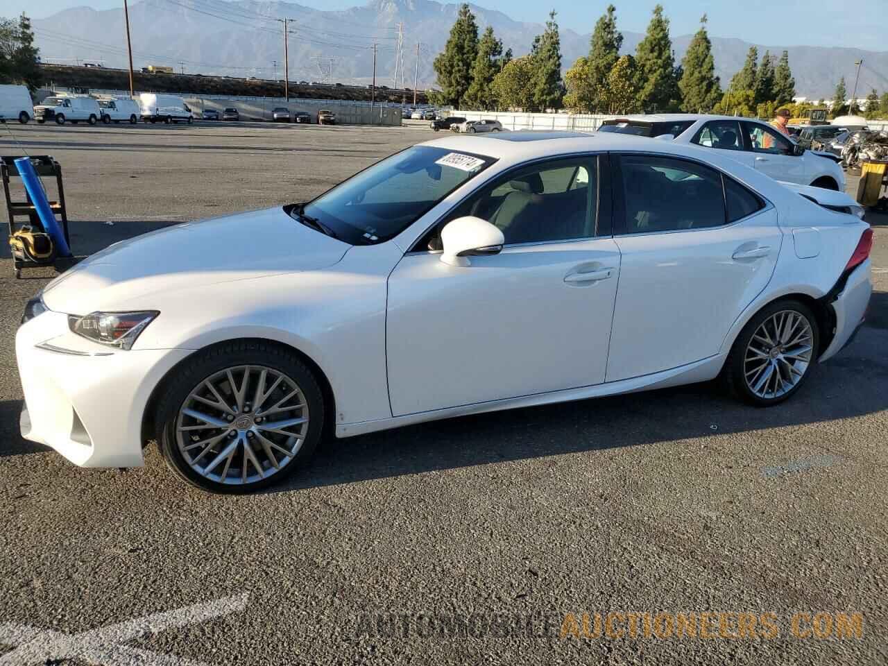 JTHBA1D21J5062596 LEXUS IS 2018