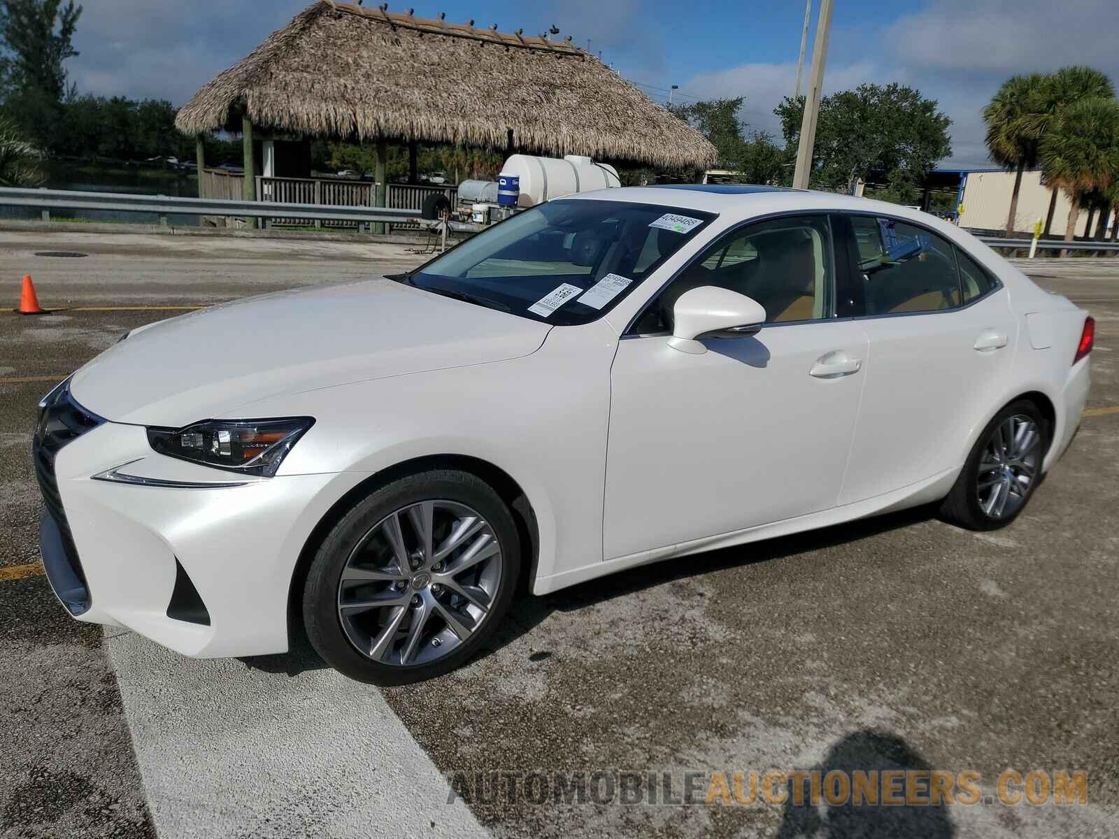 JTHBA1D21J5067572 Lexus IS IS 2018