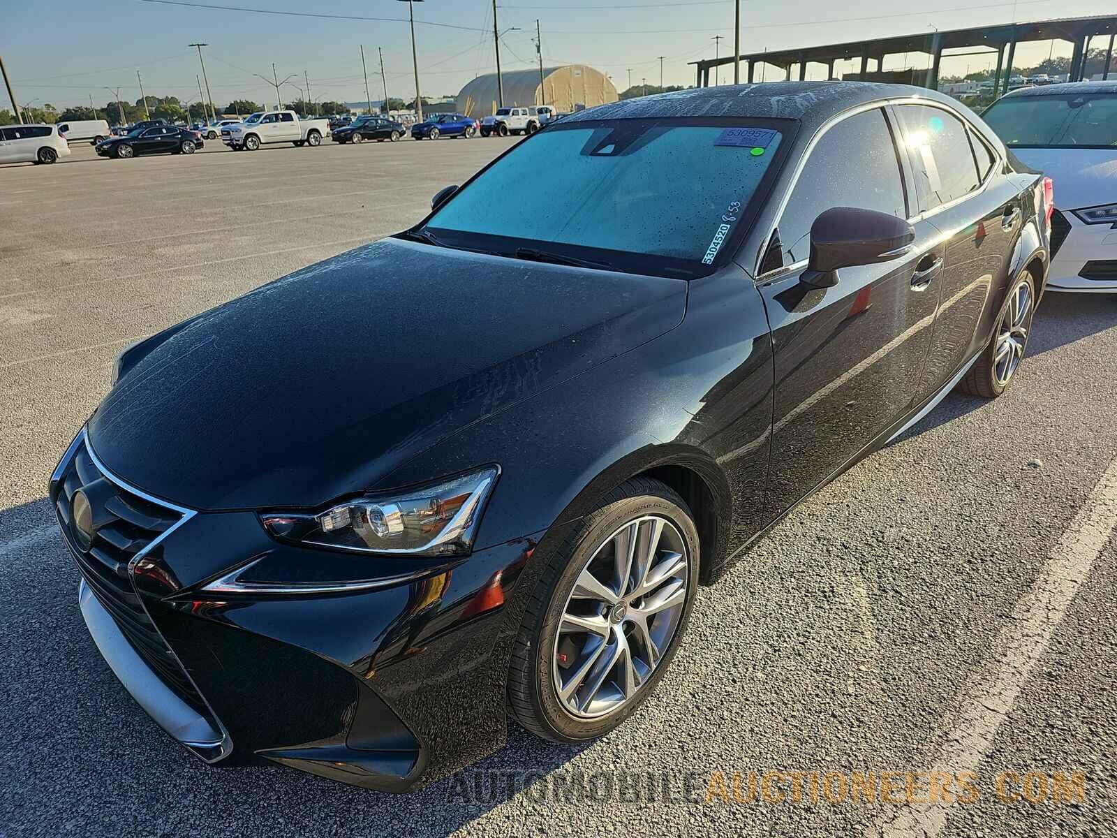 JTHBA1D21J5067605 Lexus IS 2018