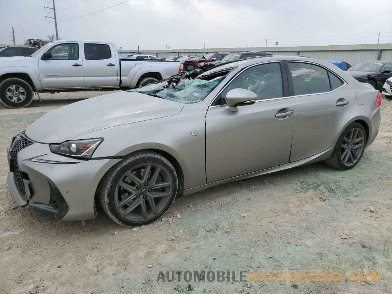 JTHBA1D21J5080063 LEXUS IS 2018