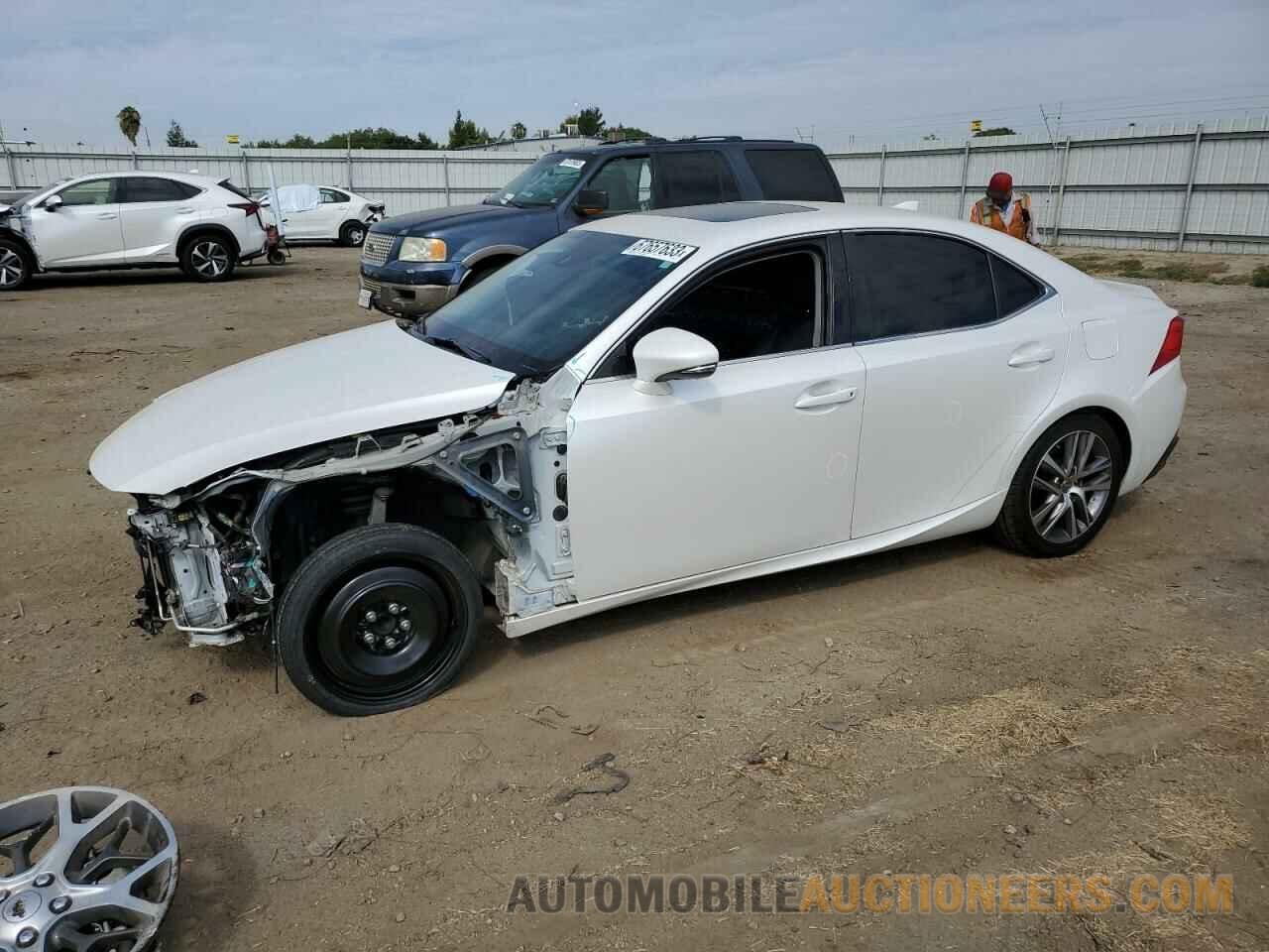 JTHBA1D21K5095728 LEXUS IS 2019