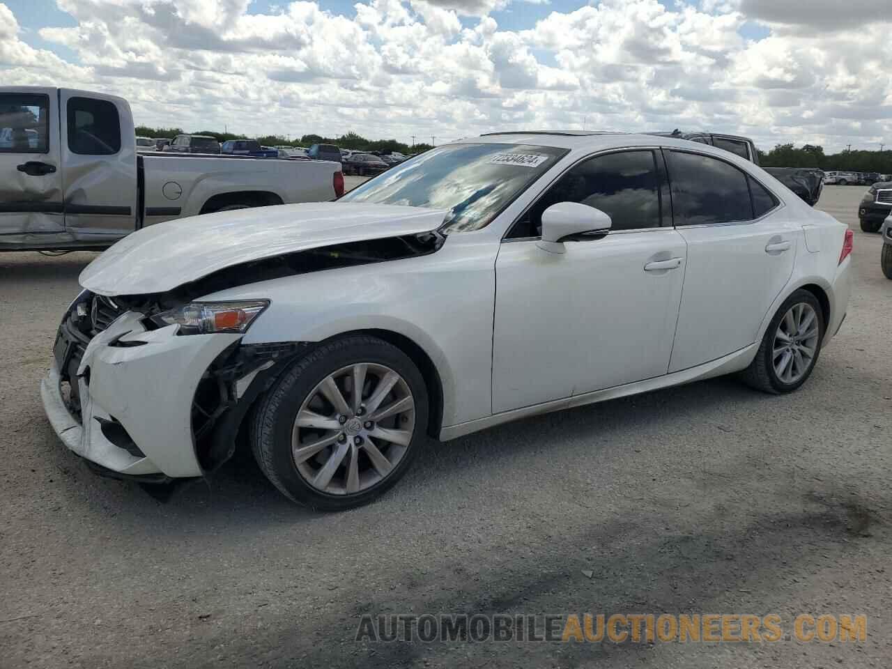 JTHBA1D22G5017532 LEXUS IS 2016