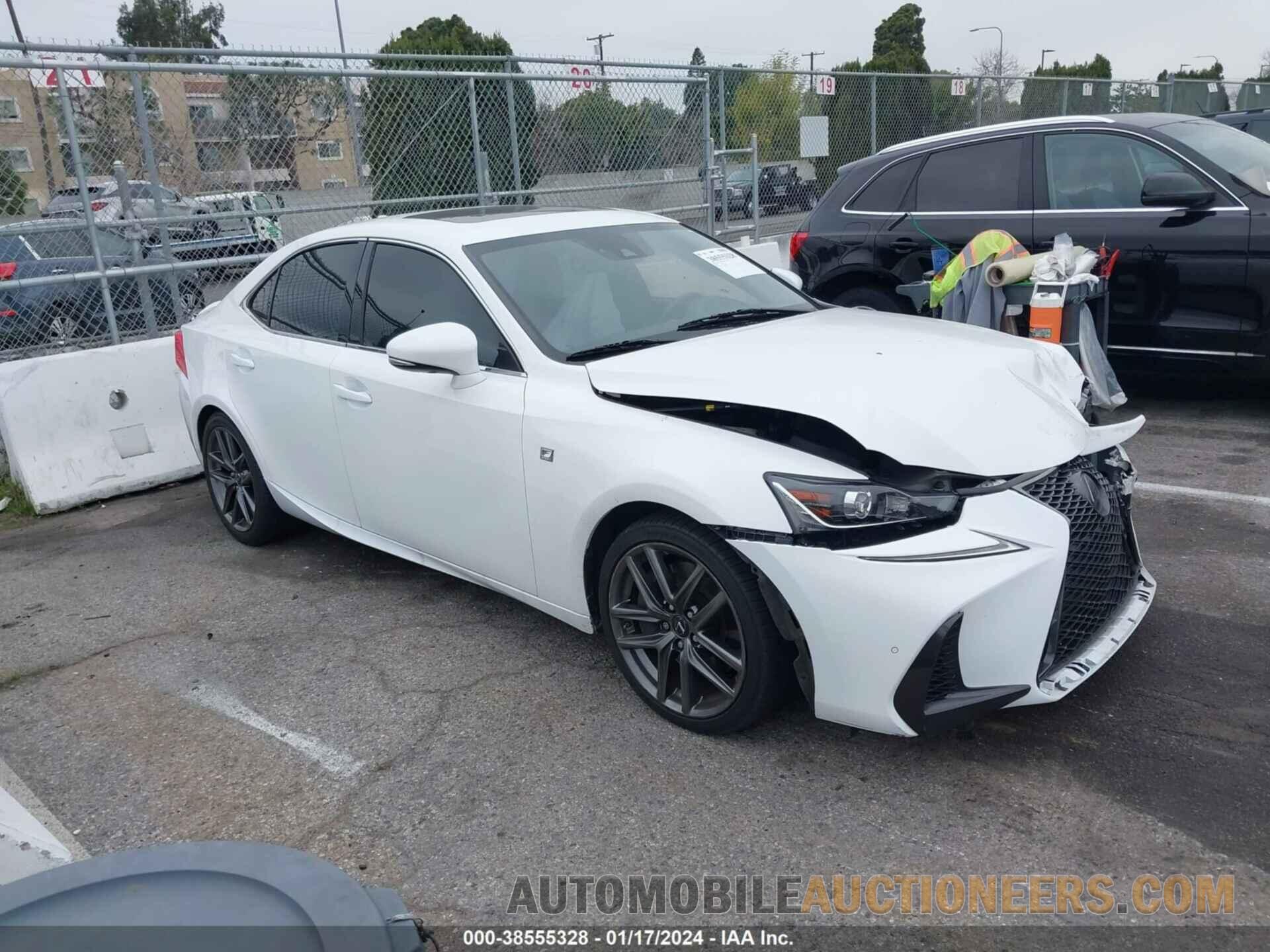 JTHBA1D22J5070402 LEXUS IS 300 2018