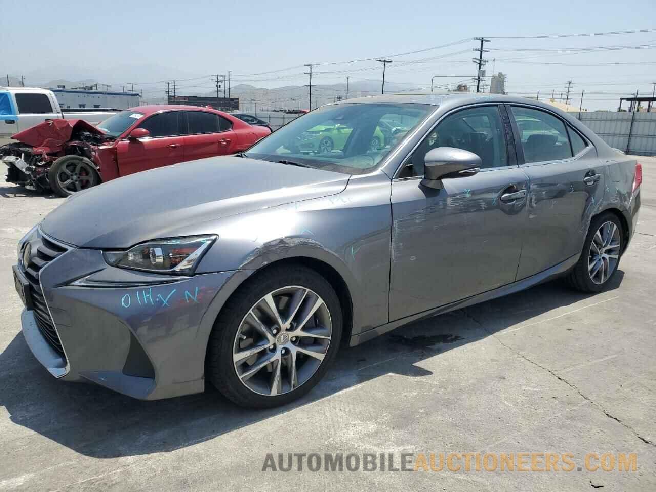 JTHBA1D22J5075695 LEXUS IS 2018